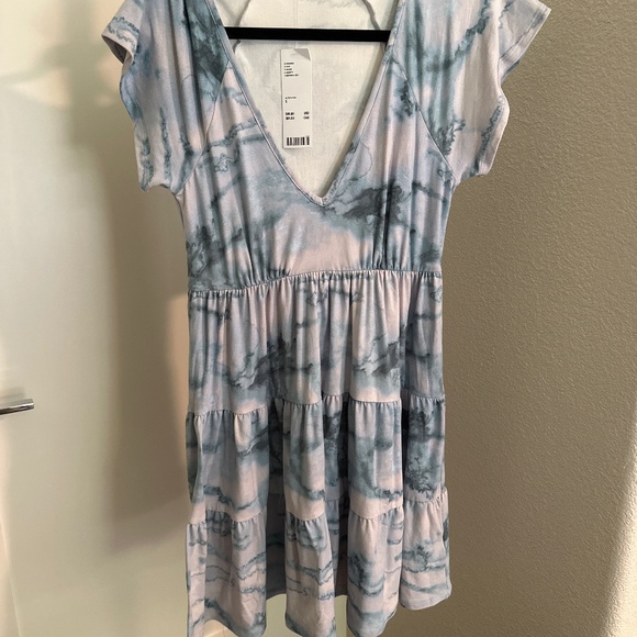 Summer dress - Picture 1 of 4